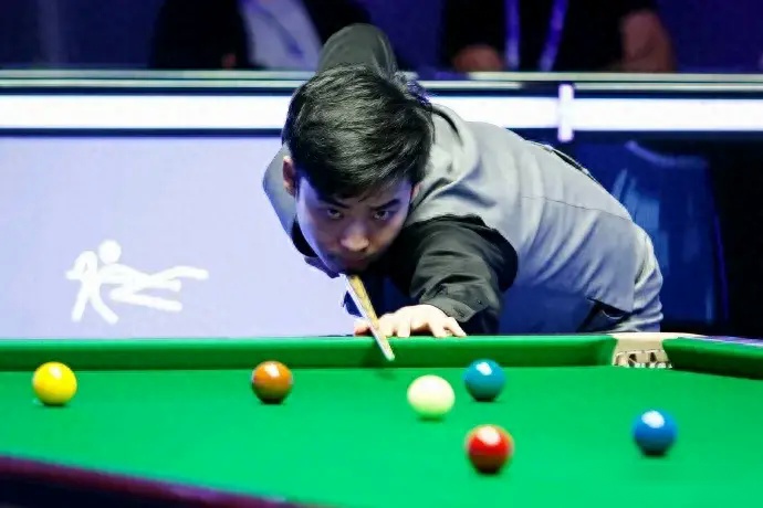 多位年轻球 多位年轻球