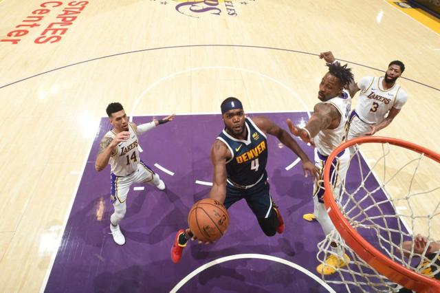 同龄顶薪边 同龄顶薪边